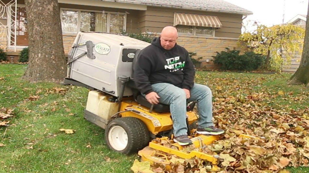 Fall Leaf Cleanup, Bagging or Mulching, Old Style Lawn Care Vlog
