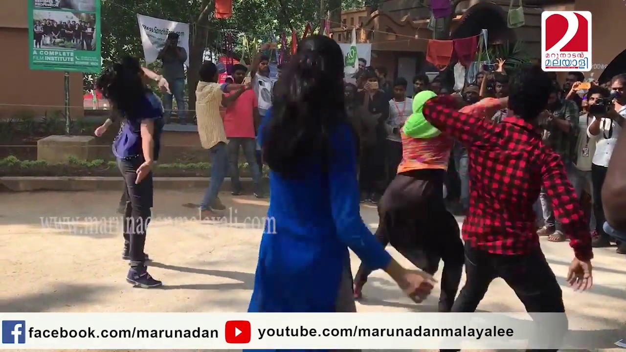flashmob  support at Tagore theatre .IFFK 17 I Marunadanmalayali