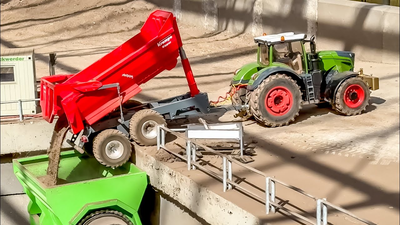 MAGNIFICENTLY TRACTORS AND RC TRUCKS IN THE MIX!