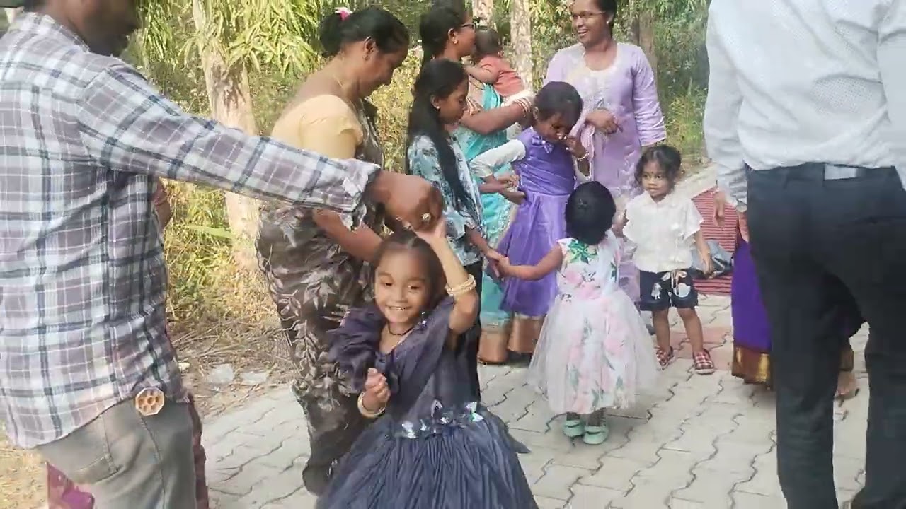  new year 2026 picnic dence video 