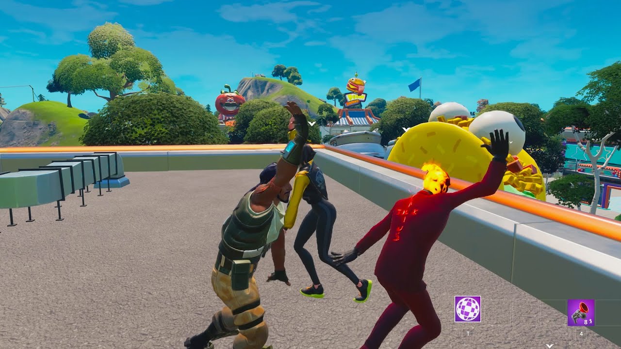 Doing Perfect Timing Emotes In Party Royale (Lavish)