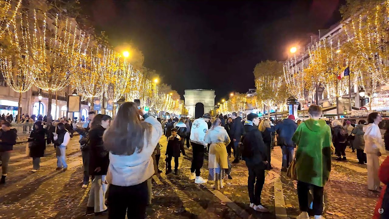 Walking down the Champs Élysées right before and after the Illuminations - 24 Nov 2024