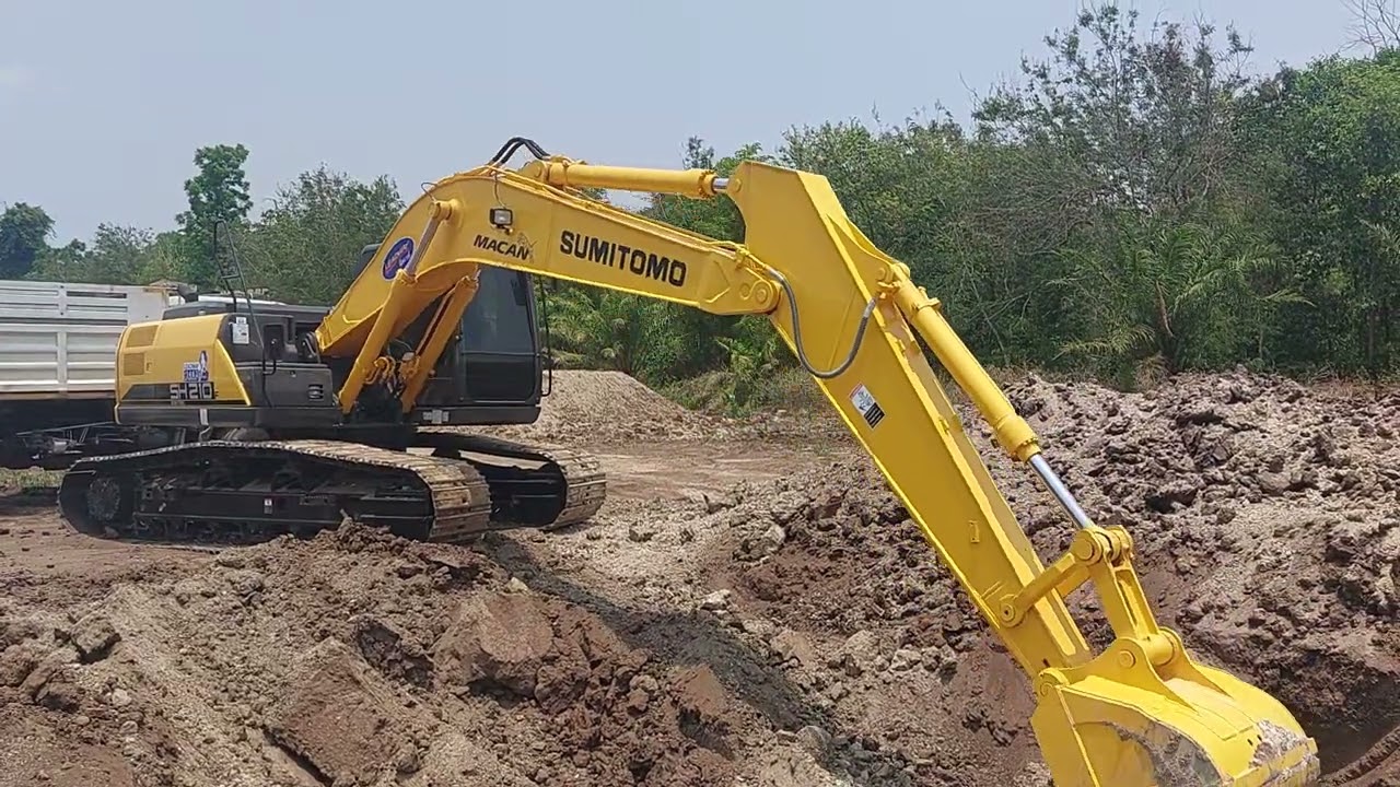 รีวิว new sumitomo sh210-f6 เปิดทางลงบ่อ งานเหมา rocky fm3h deca240 ตั้งรับ ชมไป บ่นไป excavator