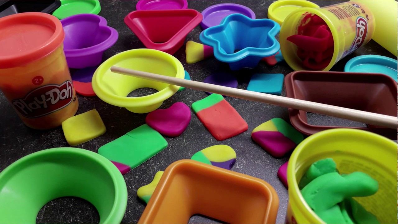 Uč&iacute;me se barvy a tvary s model&iacute;nou Play Doh