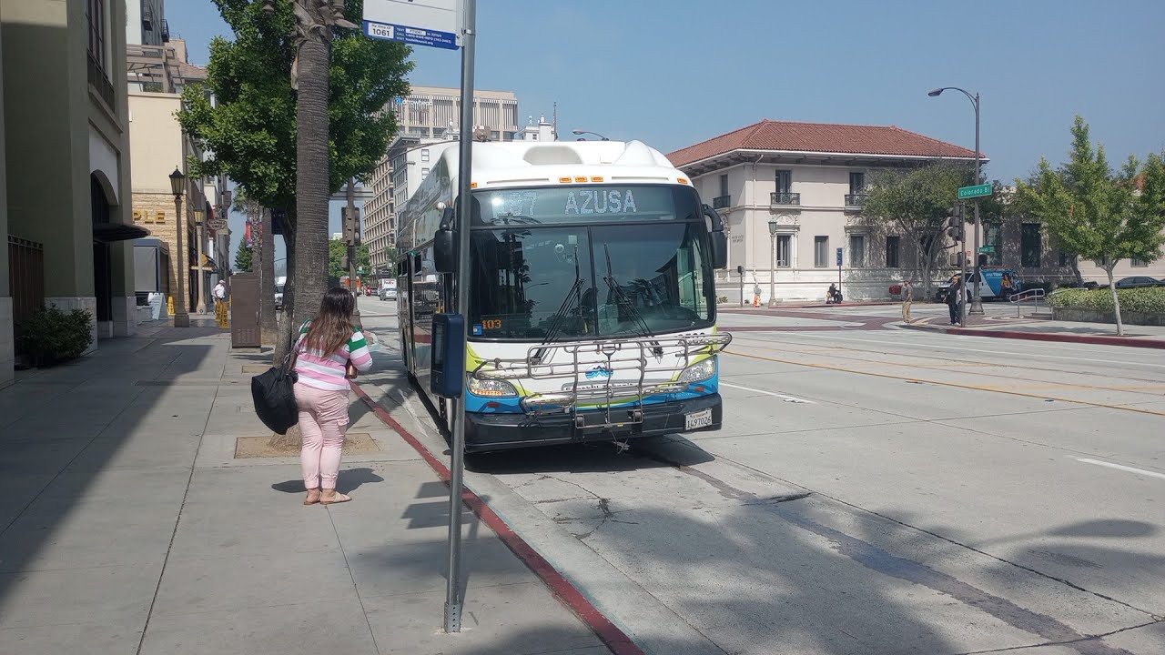 2017 Foothill Transit New Flyer XN40 2502