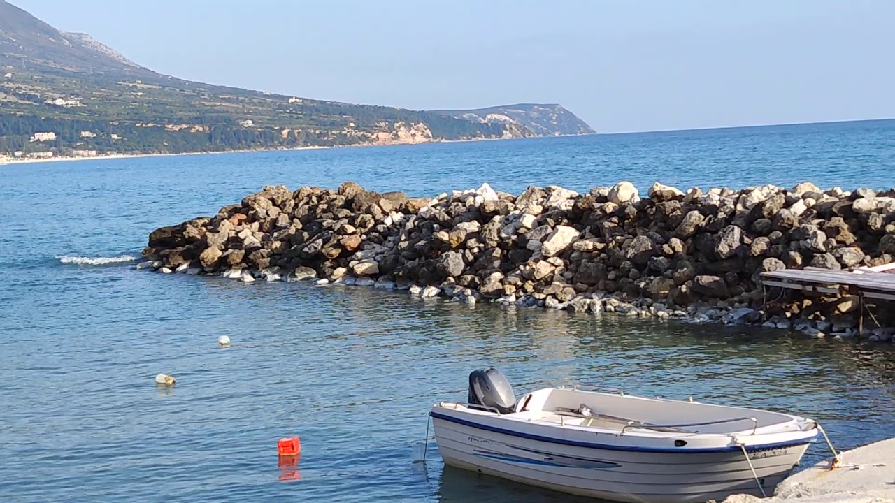 Kefalonia, Trapezaki beach. 🇬🇷Νότια Κεφαλονιά, παραλία Tραπεζάκι