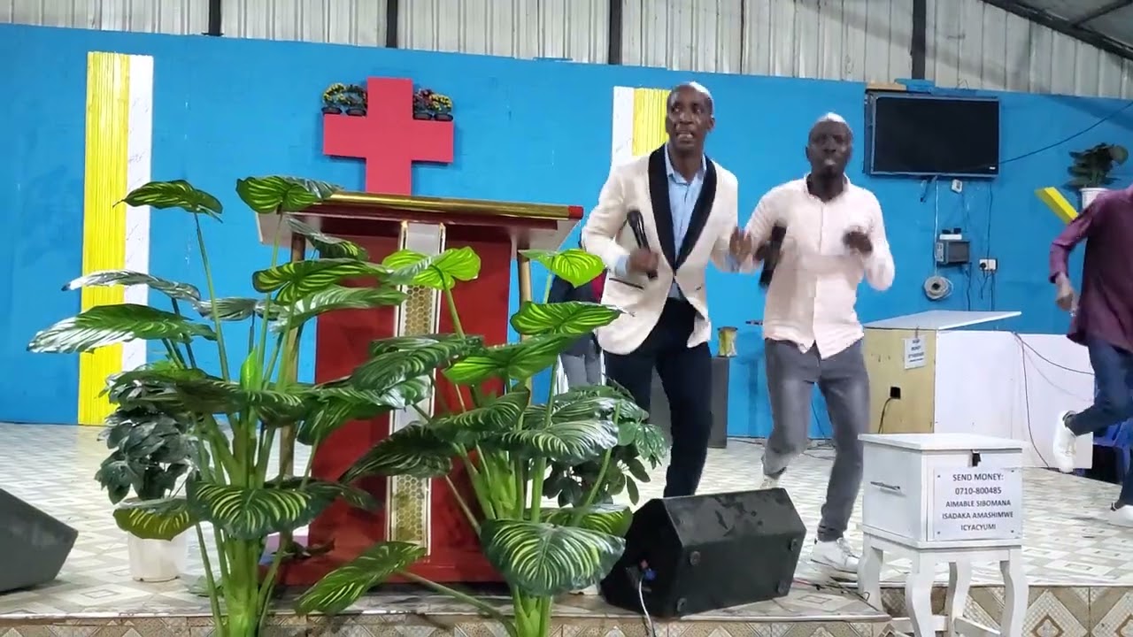 PIANIST BIZIMA YISHE ABANTU  !!!!!!!!!!!!