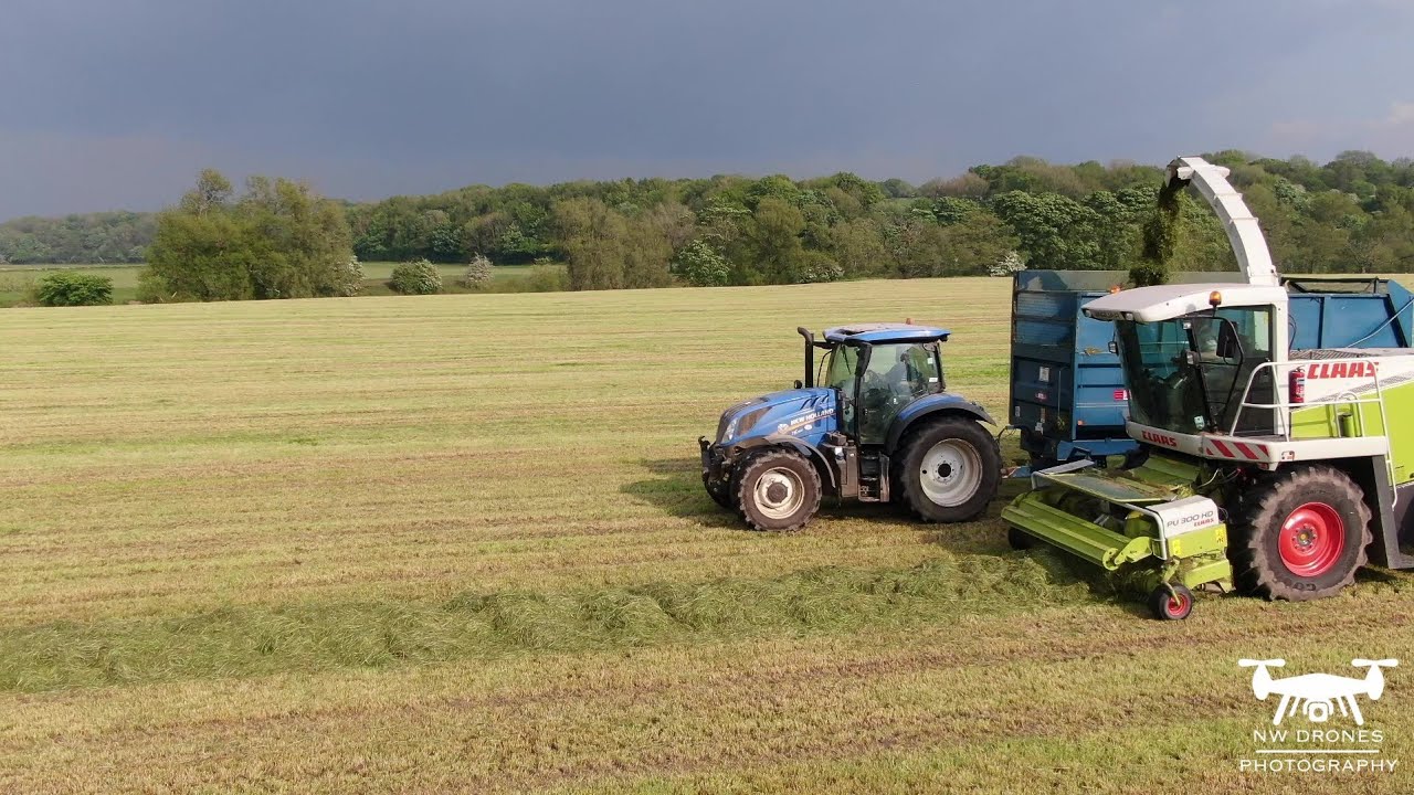 HOTHERSALL HALL FARM - CHOPPING 1ST CUT SILAGE - 2021