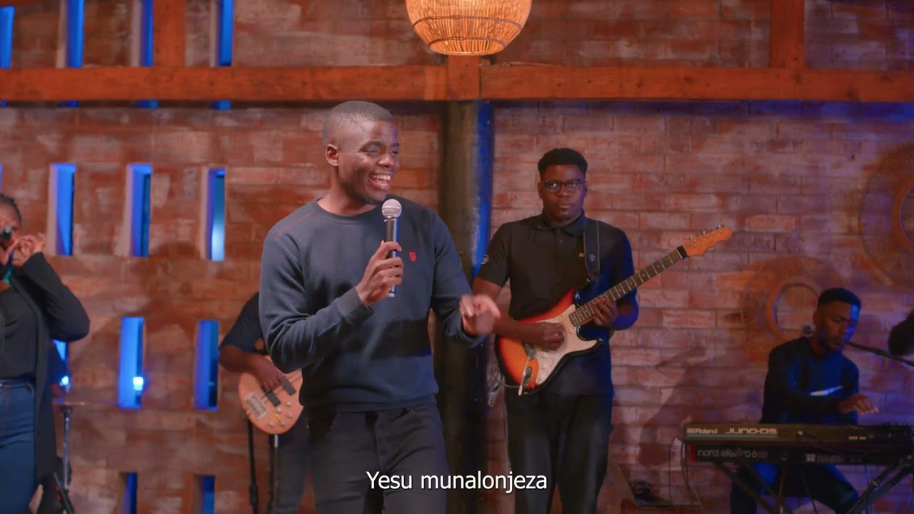 ''Simulakwitsa'' Live at Cafehouse A12 Lilongwe