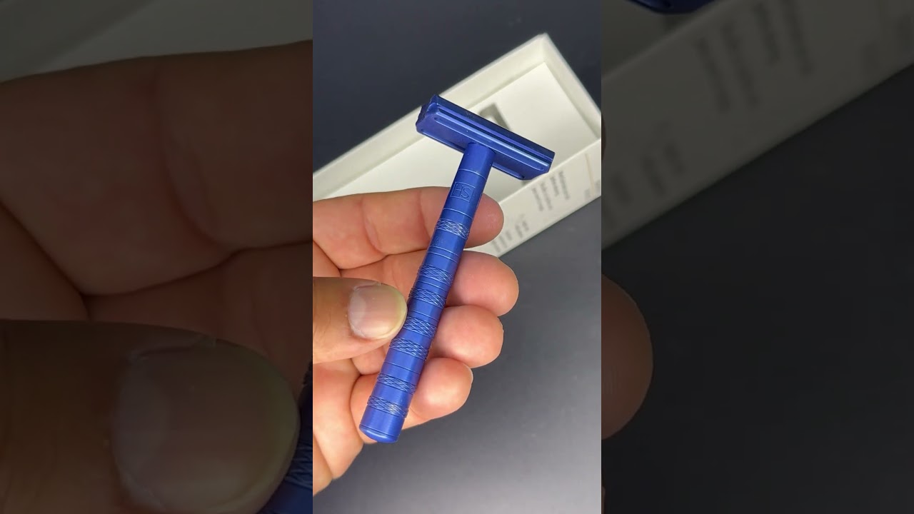 Unboxing Henson Shaving AL13 Razor. #henson #hensonshaving