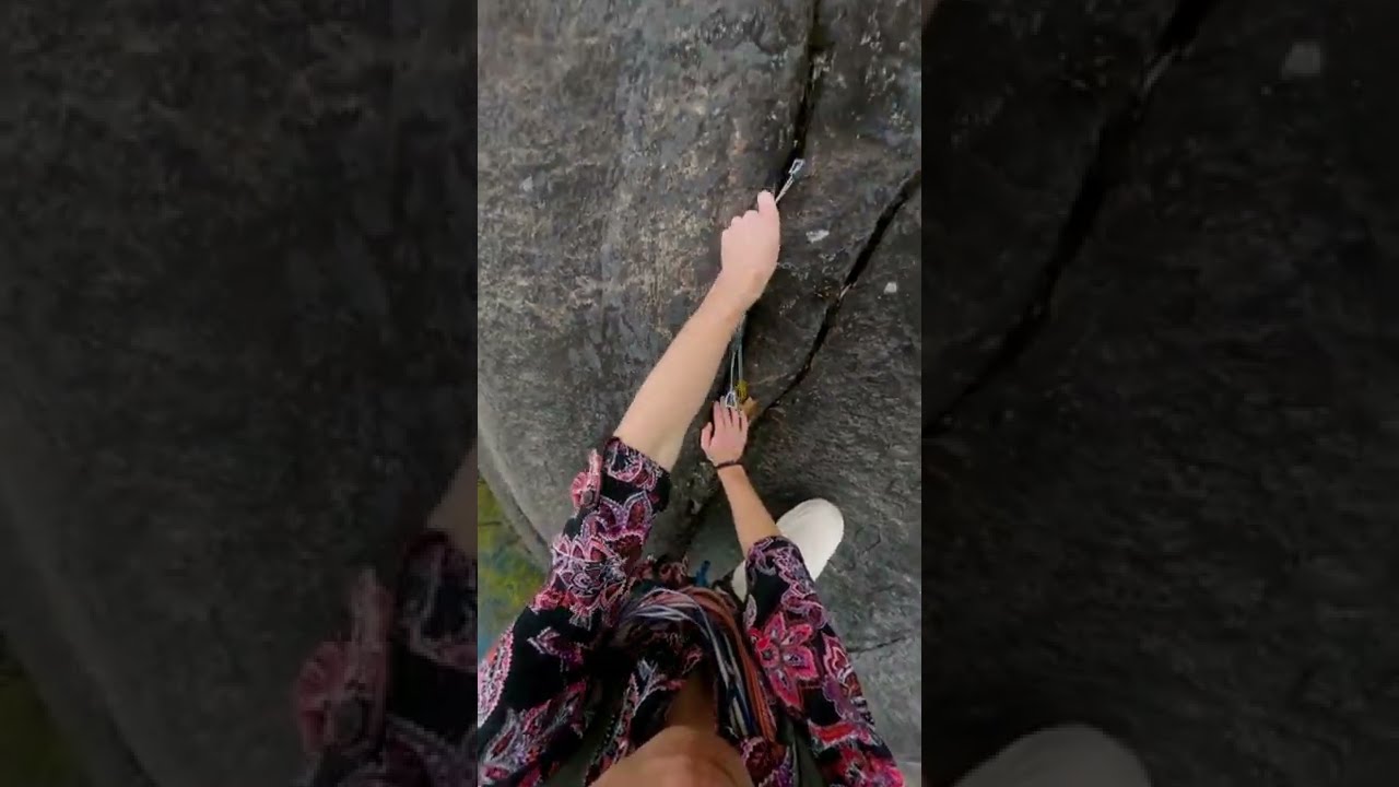 Placing a wiggly nut