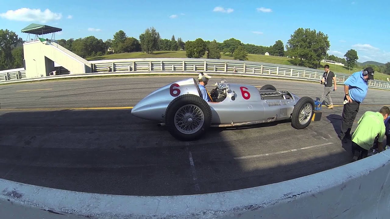 What an engine sound: 1939 Mercedes W154/39 warm up