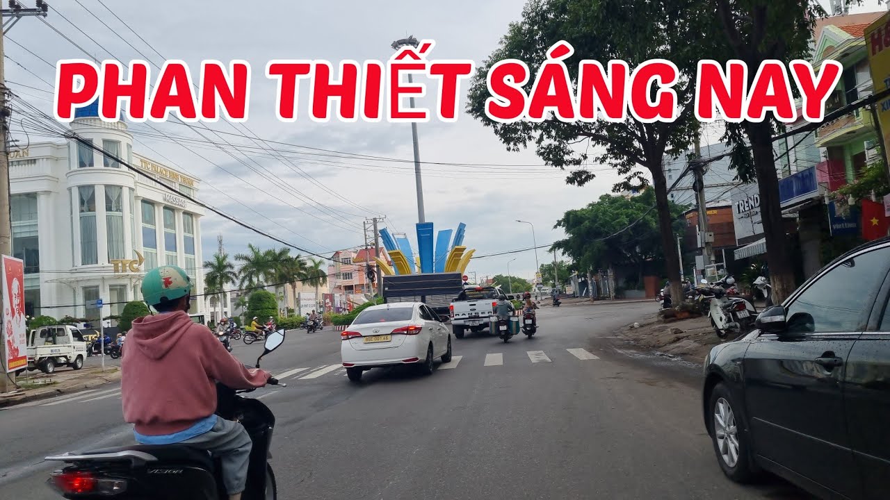 22-5 Phan Thiết Sáng Sớm: Lặng Lẽ Mà Đẹp Đến Lạ