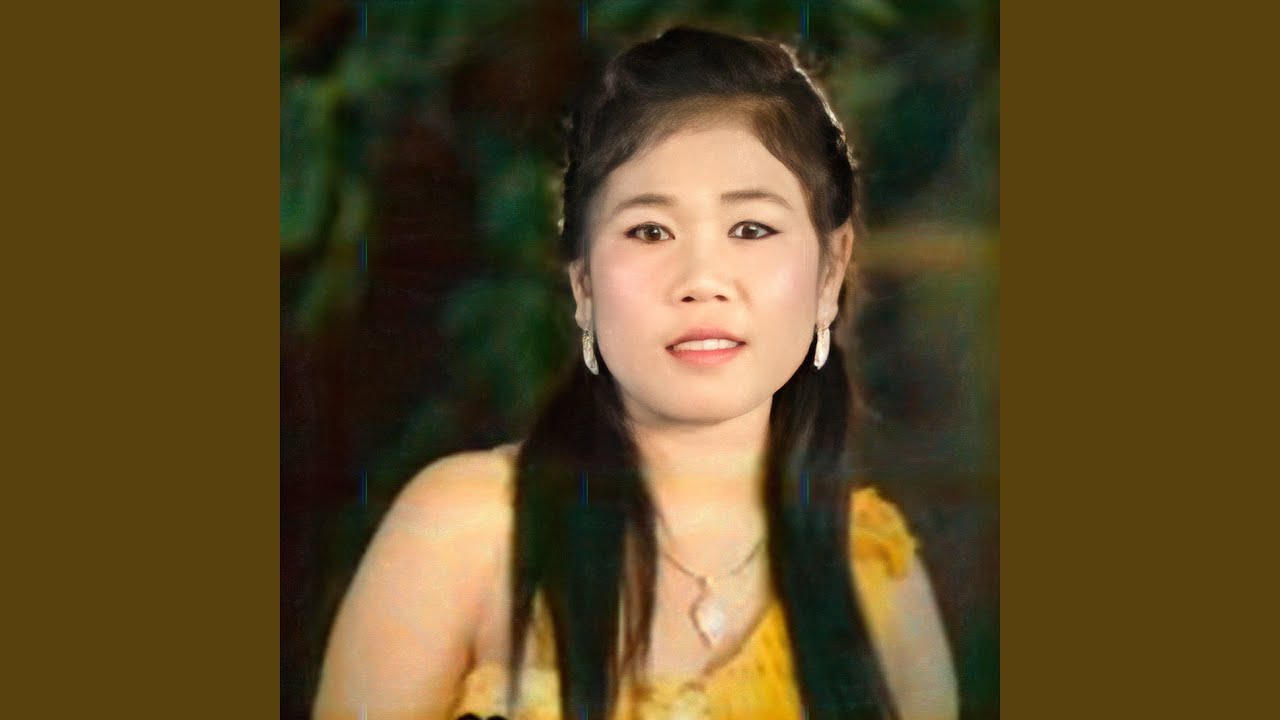 ສາວໄຊບົວທອງຄອຍຮັກ