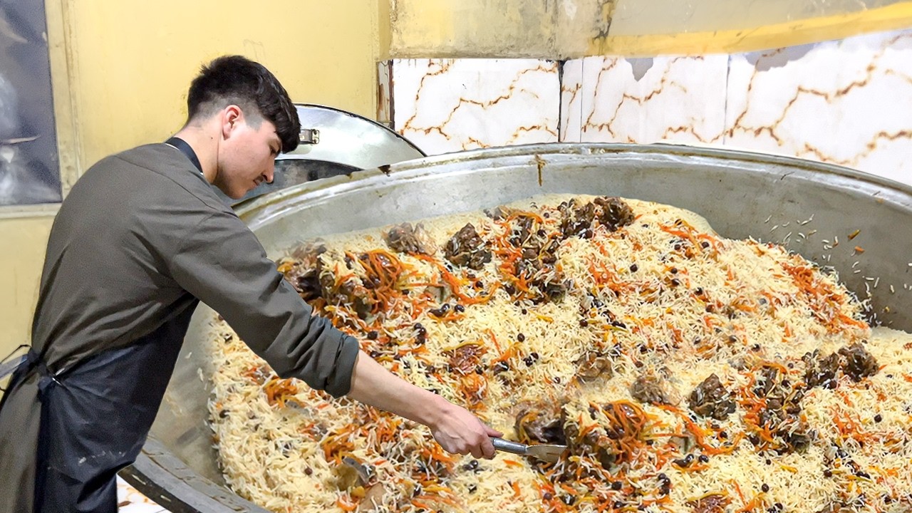 Talented Young Afghan Cooking Mouth-Watering Kabuli Pulao for Hungry Customers 🇦🇫