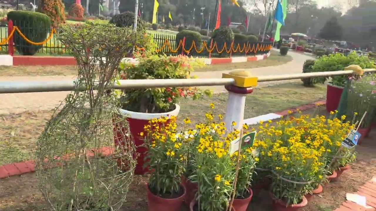 पुष्प प्रदर्शनी-चंद्रशेखर आज़ाद पार्क प्रयागराज-2026