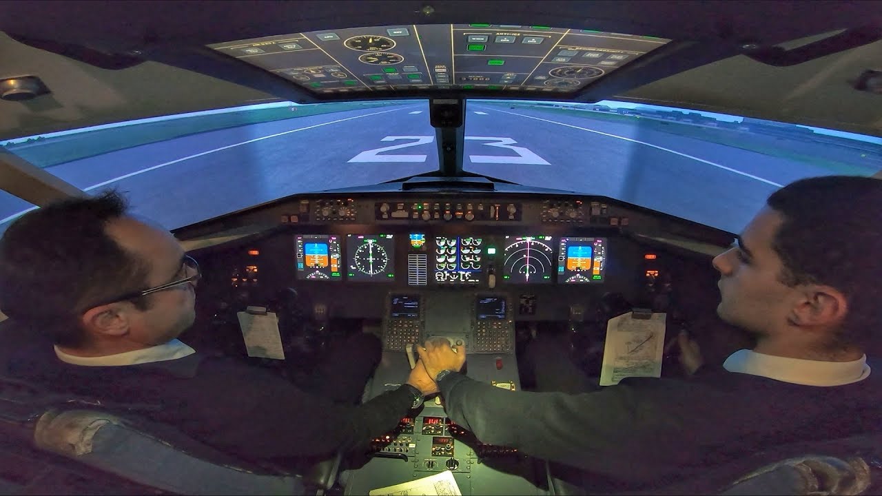 Boeing 737 XJ | Windshear on Takeoff from Manchester | MCC/JOC Training (Simtech) Cockpit View