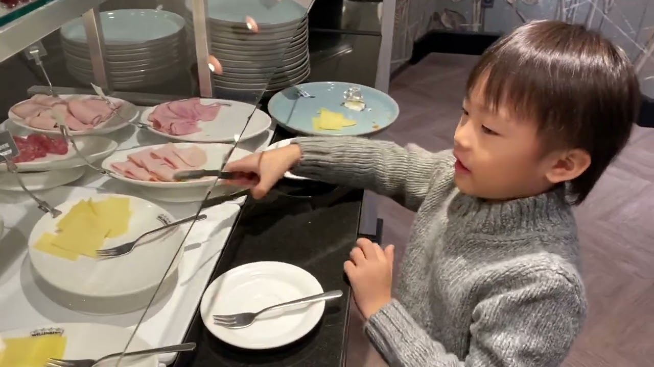 Hotel Tour - Switzerland Zurich - Hotel Wellenberg - 2023