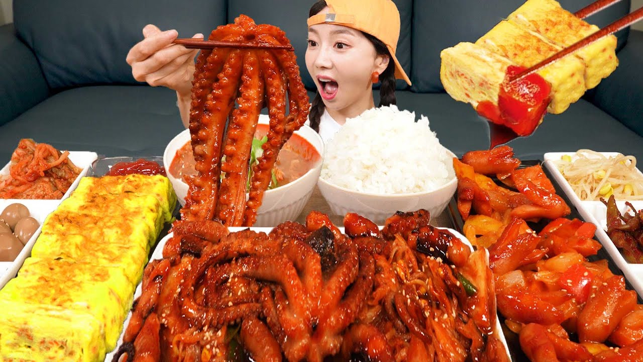 [Mukbang ASMR] SPICY OCTOPUS 🐙 Korean Home cooked food egg rolls Spicy Beef Soup Recipe Ssoyoung
