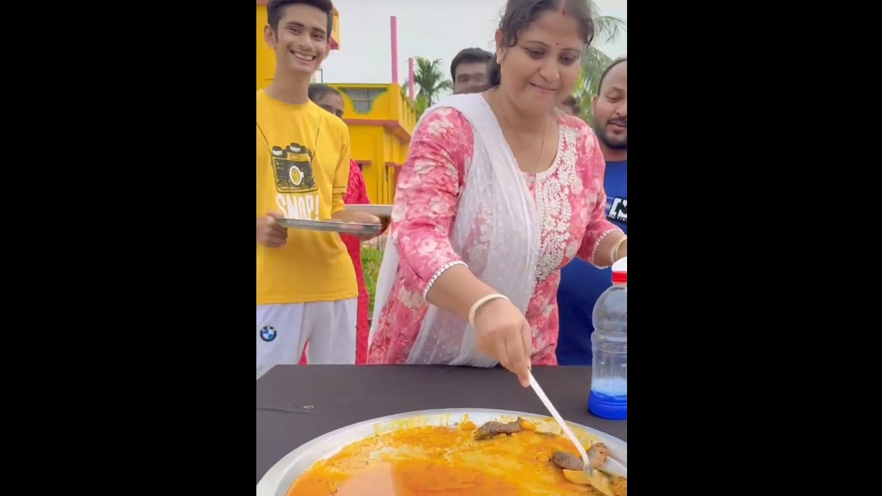 মজা দার খেলায় বোতল ফিলিপ করো আর উপহার জিতে নেয় 