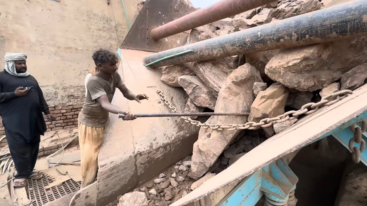 “Unstoppable Rock Crusher: Smashing Giant Stones with Brutal Force #stonecrusher