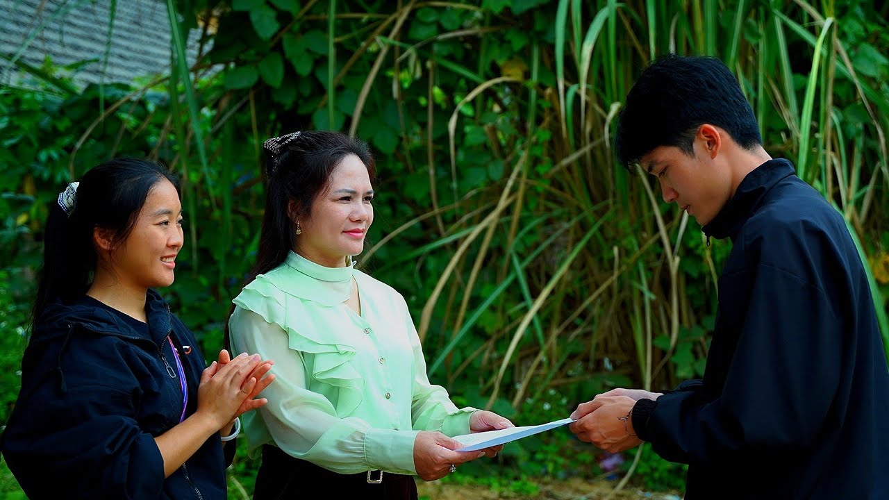 In her moment of despair, Ngoc's life took a new turn thanks to her adoptive mother, Hely.