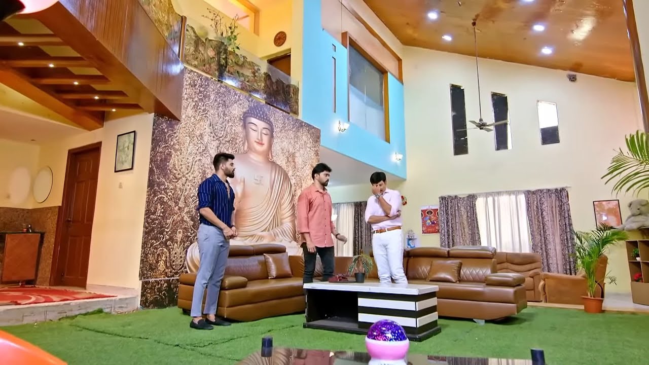 మీరు దయచేసి room లో నే ఉండండి | Oohalu Gusagusalade | Full Ep 359 | Zee Telugu | 01 July 2022