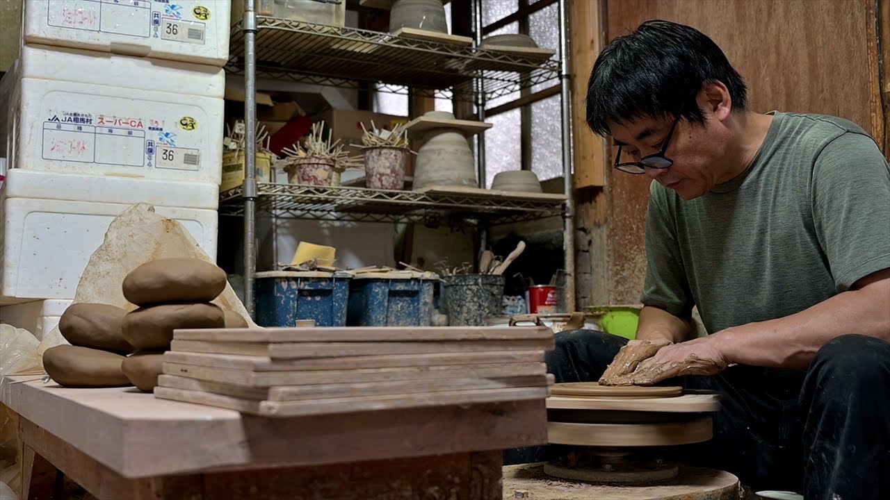 How to make ceramic plates. Japanese potter, Craftsmanship | 糸島の陶芸家－うつわと手仕事の店 研