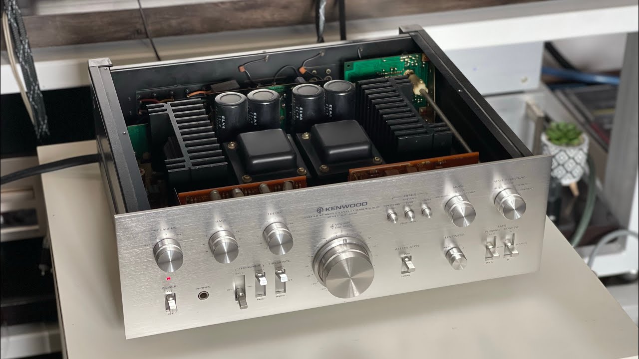 Kenwood KA-7300 - Legendary Amplifier - A Look Inside ( Part 2 )