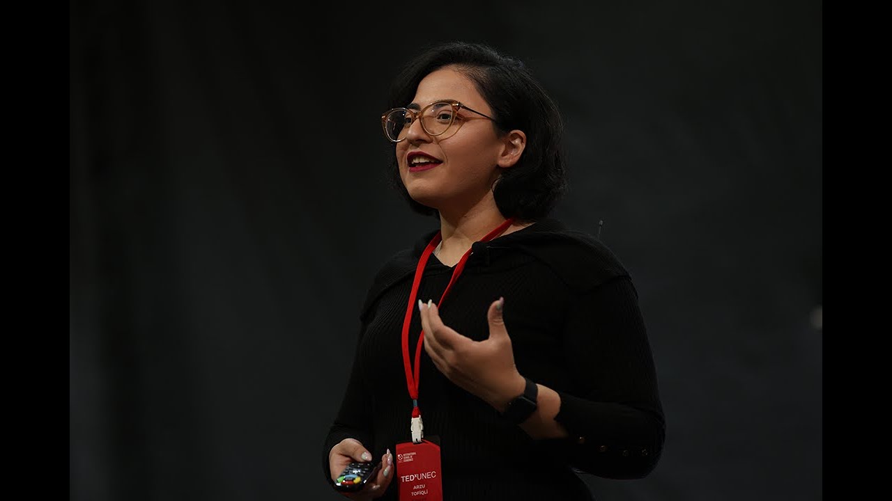 Fərdi tamlığın tapılması | Arzu Tofigli | TEDxUNEC