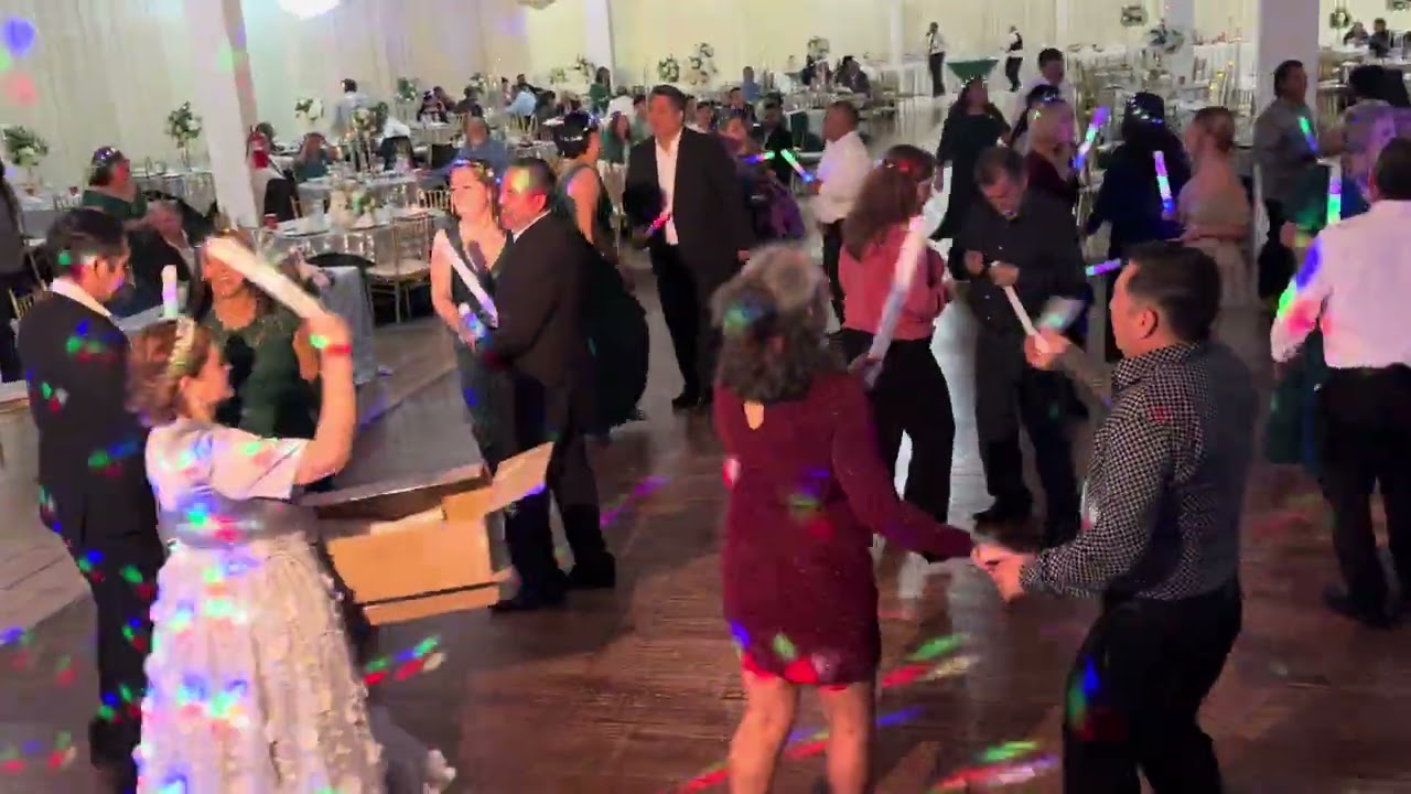 Boda Mirna y Alex Cumbias