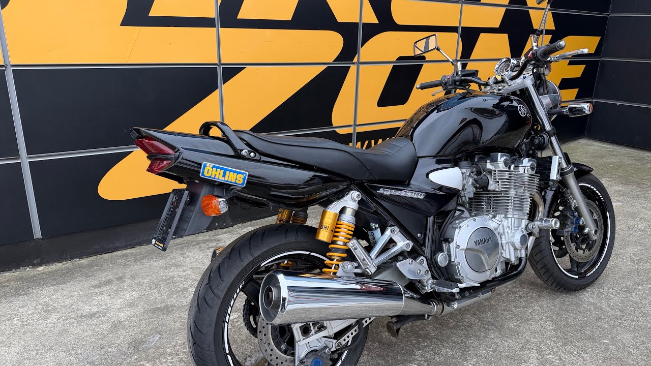 YAMAHA XJR 1300 2005