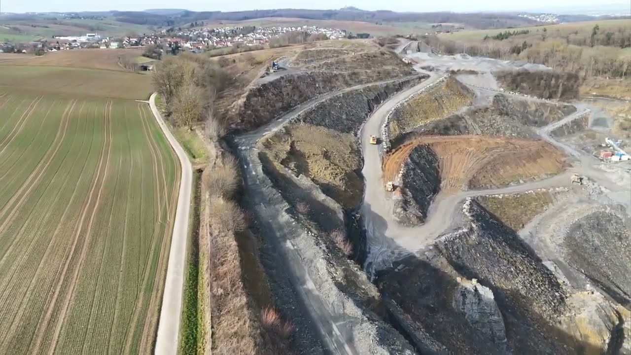 DJI Mini 4Pro aktiver Steinbruch 