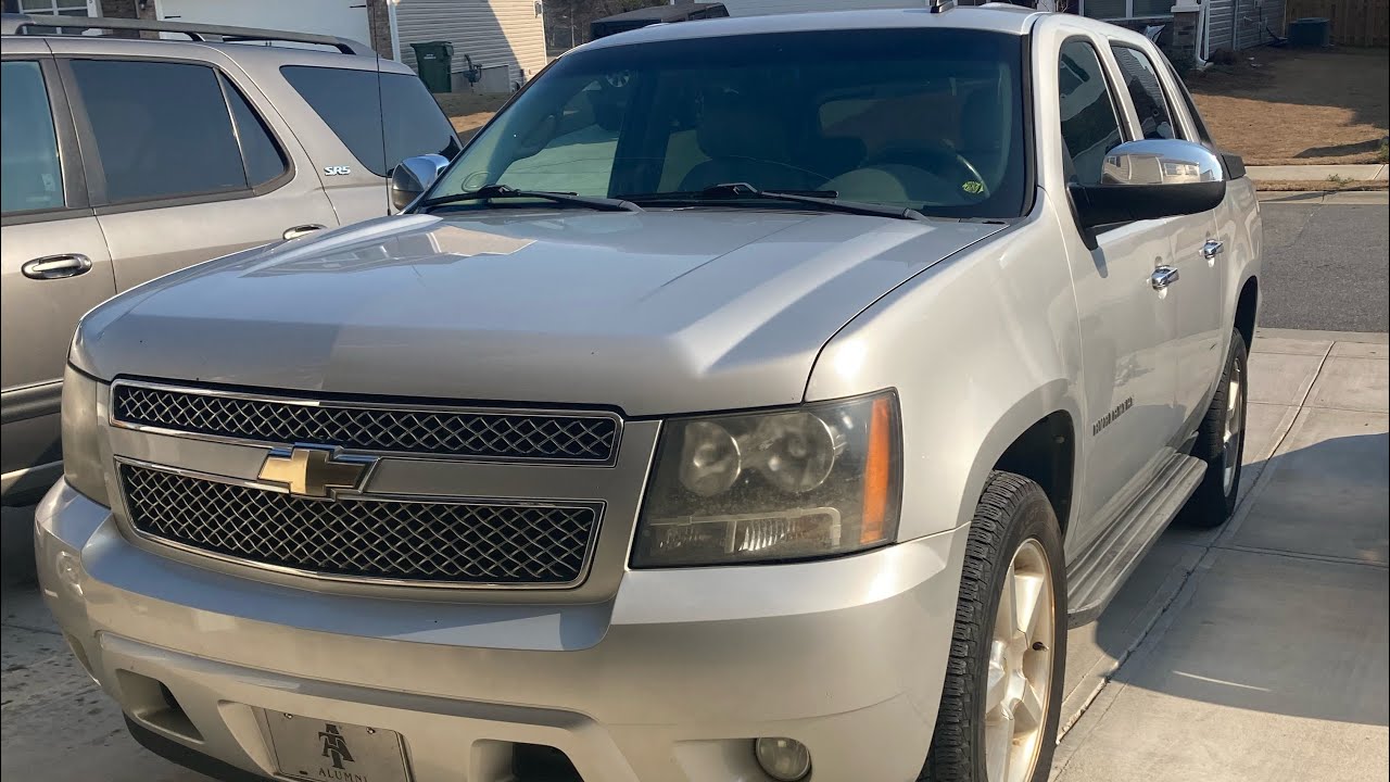 2010 Chevy Avalanche LT : Sale Post