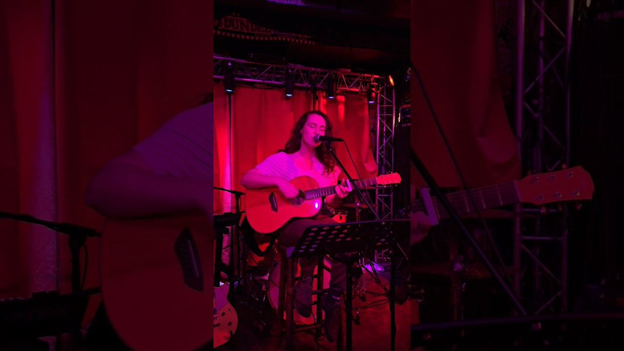 Chanter La F&eacute;minit&eacute; ♀️💗🎶 #erickarobine #live #music #short #shortsong #shortsvideo