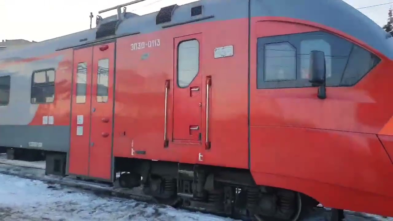 ЭП3Д - 0113 Саратов Балашов прибывает на станцию Саратов 1! 