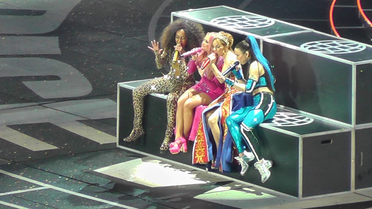 Spice Girls live at Wembley - Something Kinda Funny