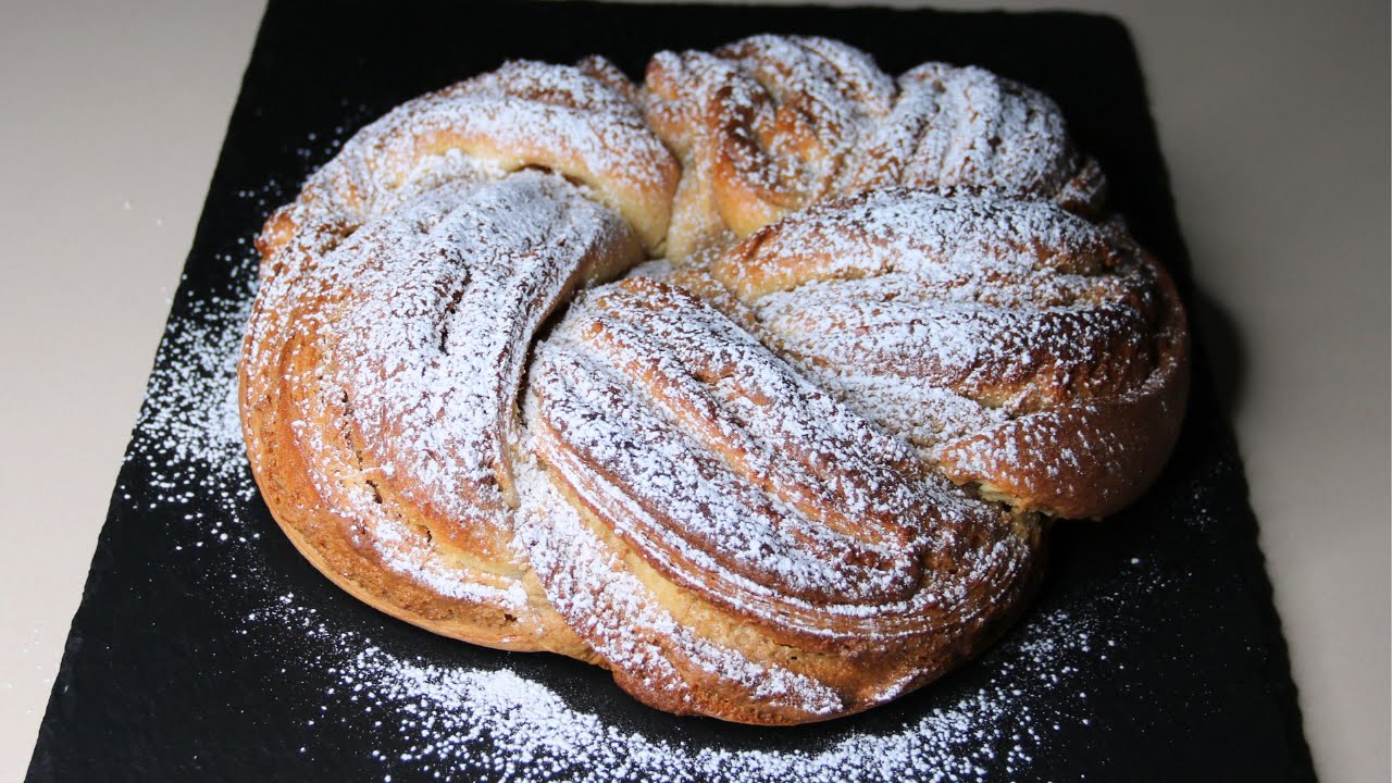 Cozy Christmas Bake   Easy & Delicious Marzipan Wreath Cake
