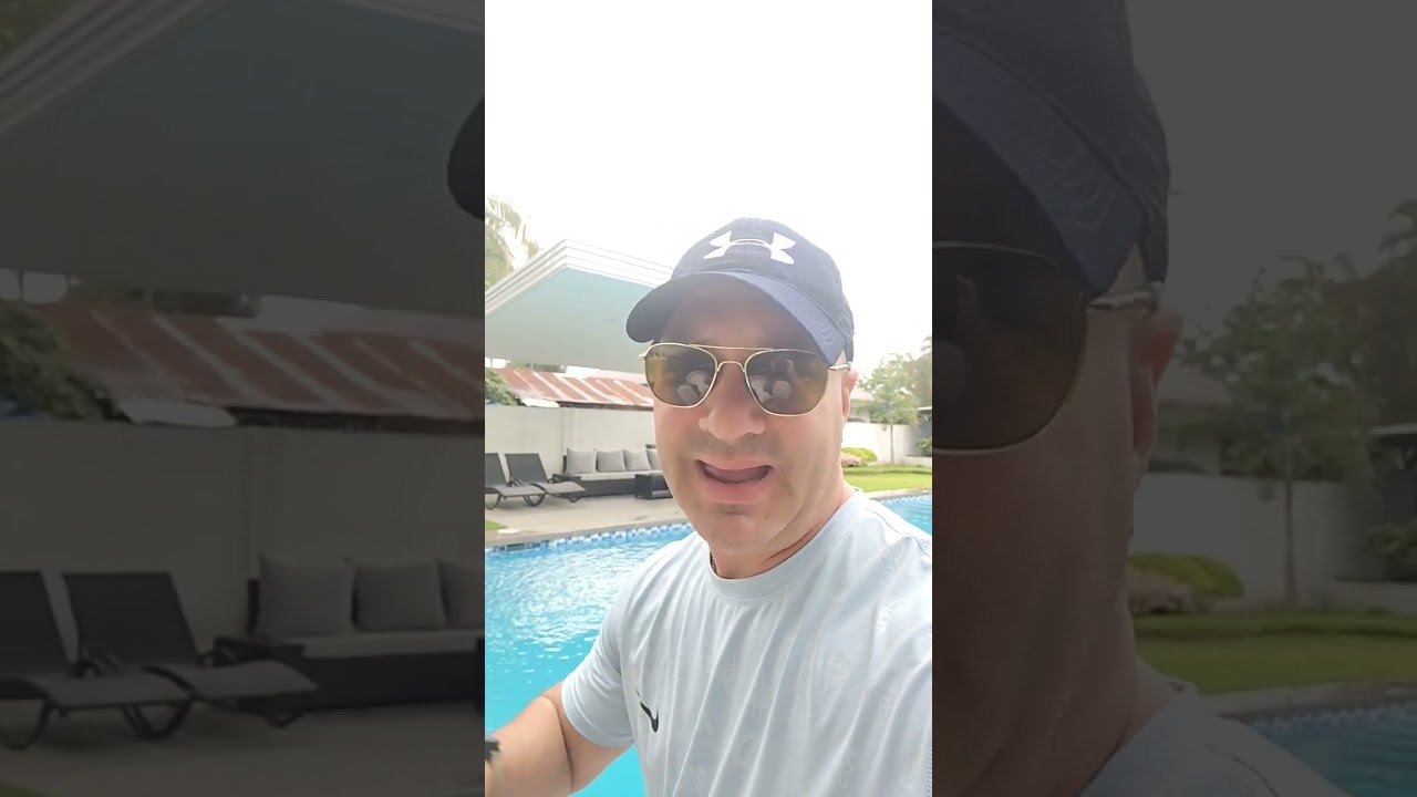 Tip #5 Avoid The Scoop and Swoop at The Airport!