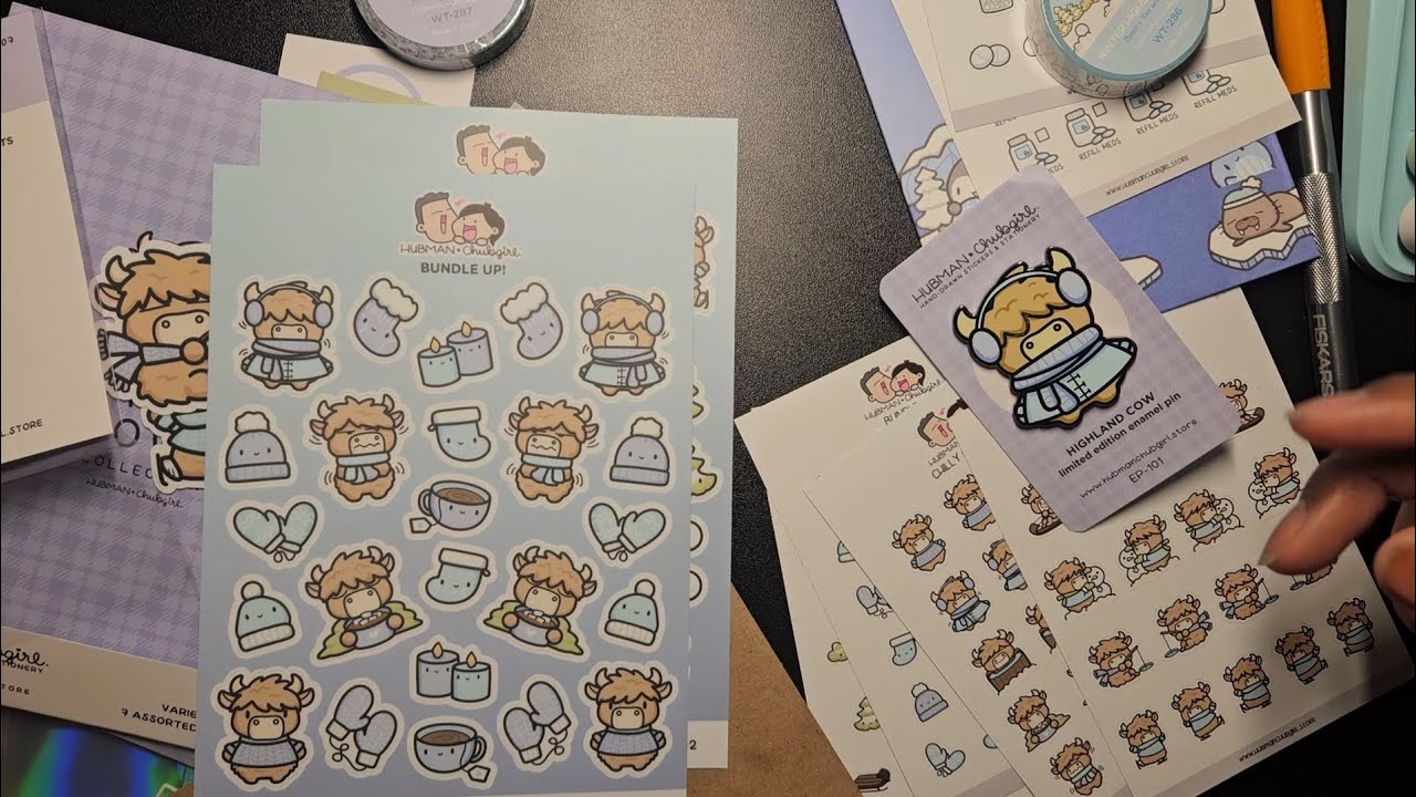 UNBOXING of Hubman and Chubgirl Winter Highland Cows