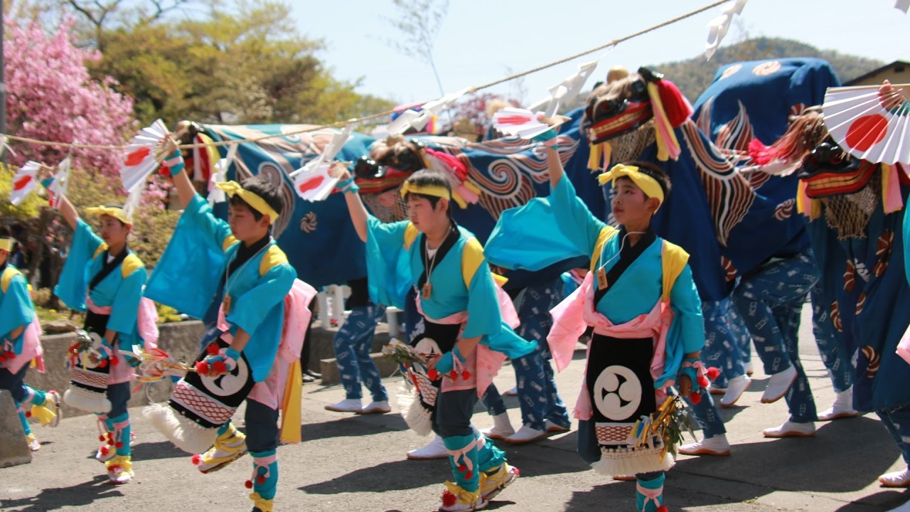 猪川天照御祖神社式年祭の獅子舞