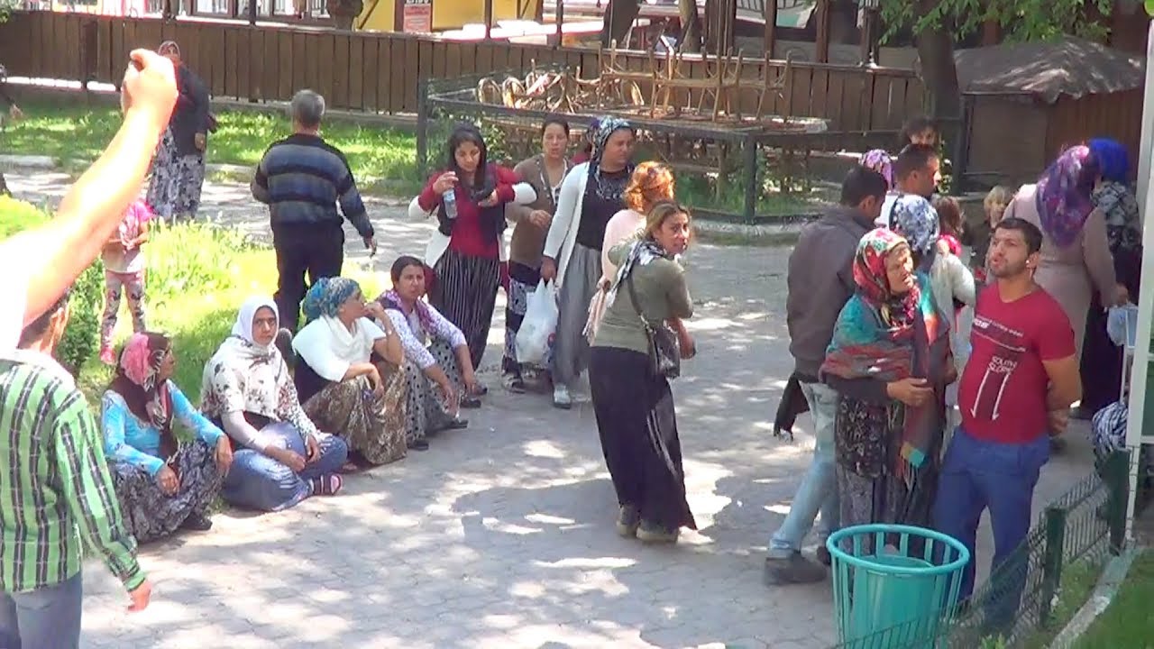 KÜTAHYA'DA  ROMEN VATANDAŞLARA NEGATİF AYRIMCILIK YAPILIYOR !!!