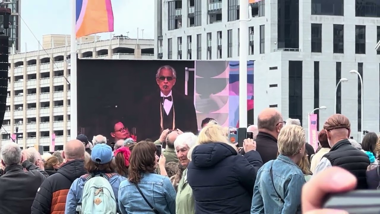 Andreas Bocelli Con te partirò - Live - Pier Head Liverpool. Cunard Queen Anne Naming Ceremony