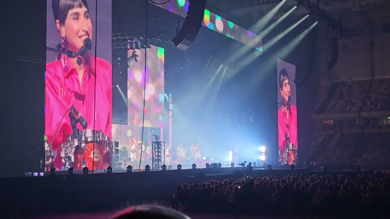 Laleh - Socker & Vatten. Live på Nya Söderstadion ( Tele2 Arena ) 20230819