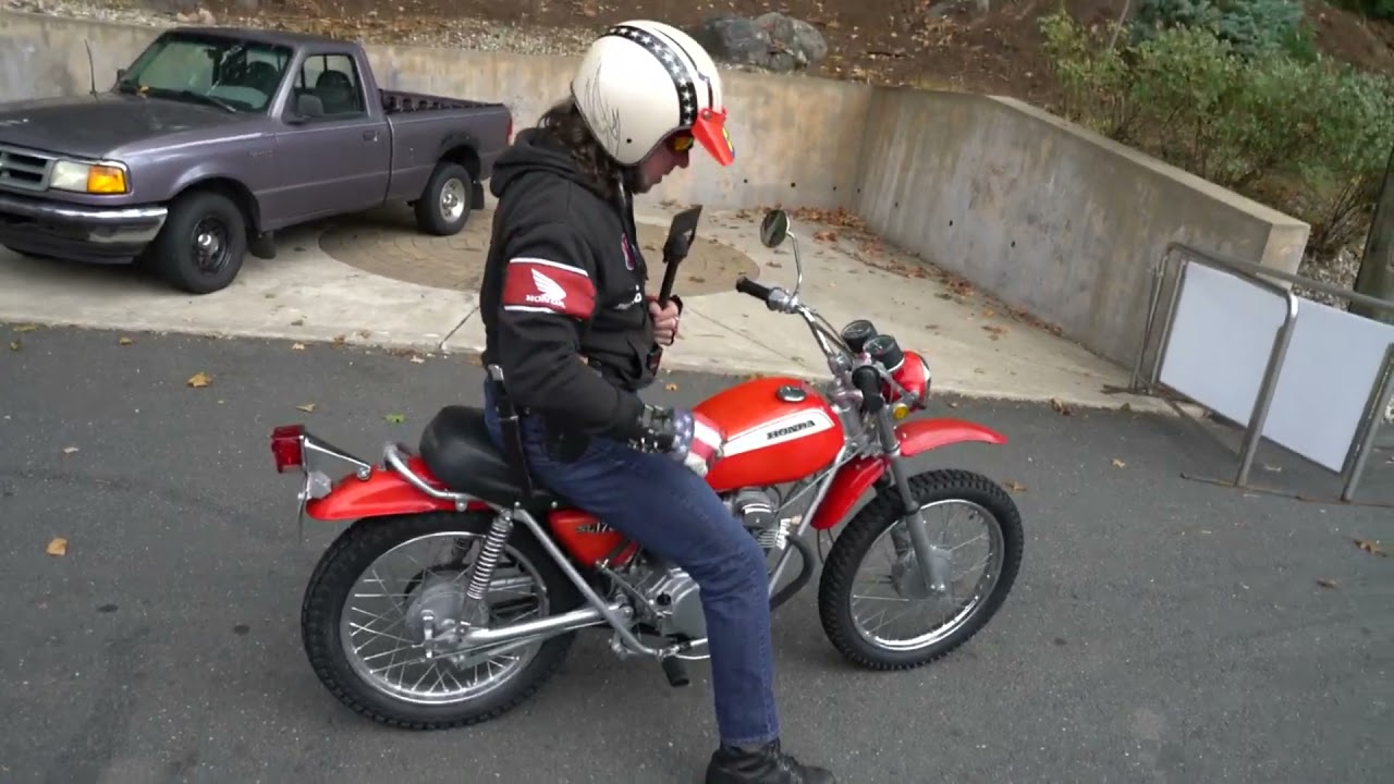 CLASSIC RED HONDA SL175 TWIN CYLINDER ENDURO