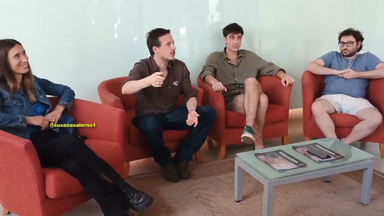 Los Amantes Astronautas, Rueda de prensa (Fragmento)