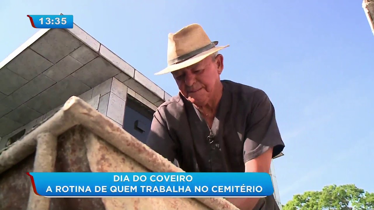 Dia do Coveiro: conheça a rotina de quem trabalha no cemitério