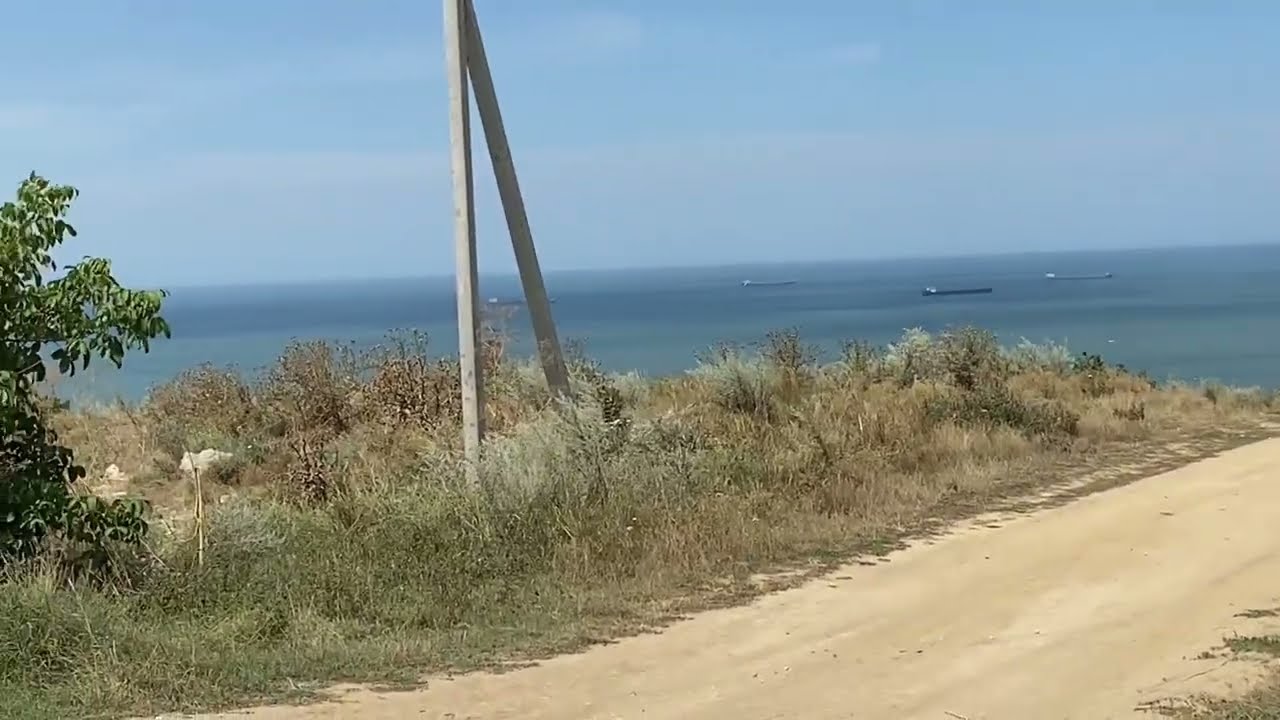 Краснодарский край, Азовское море, п.Приазовский. Домовладение 73.5 м2 на земельном участке 14 соток