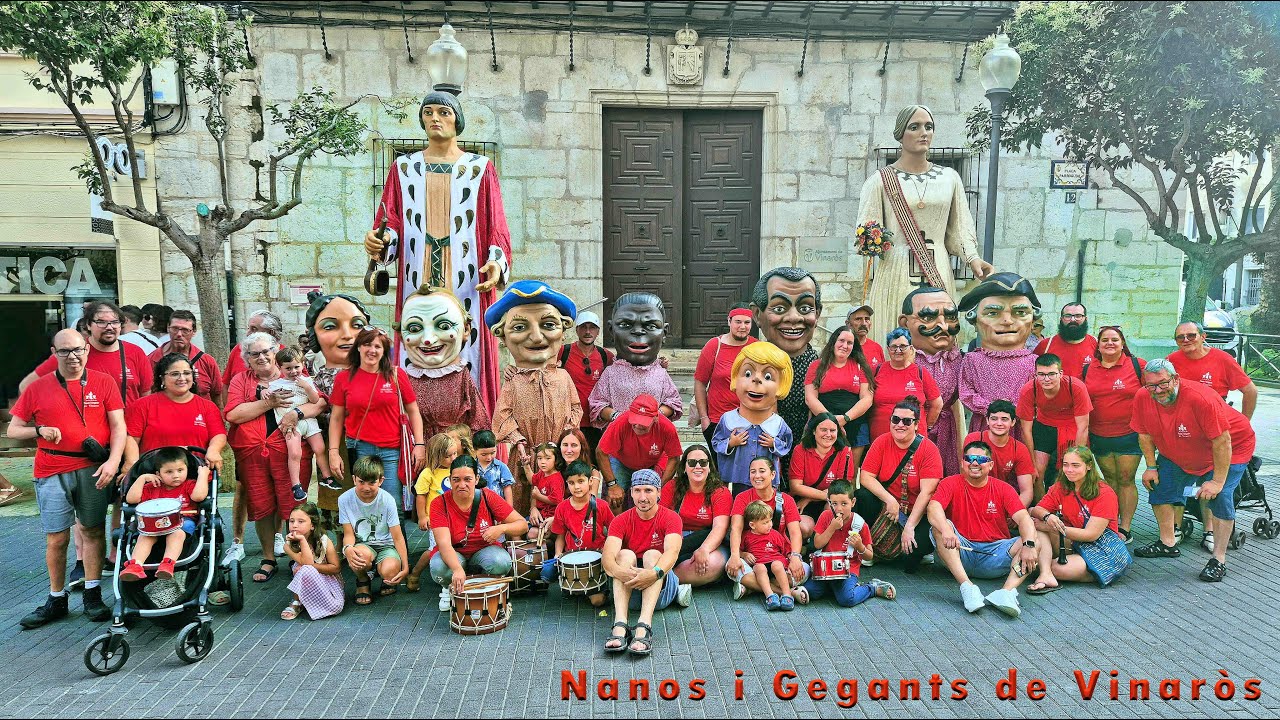 Nanos i gegants de #vinaròs  en la vespra del Corpus Christi