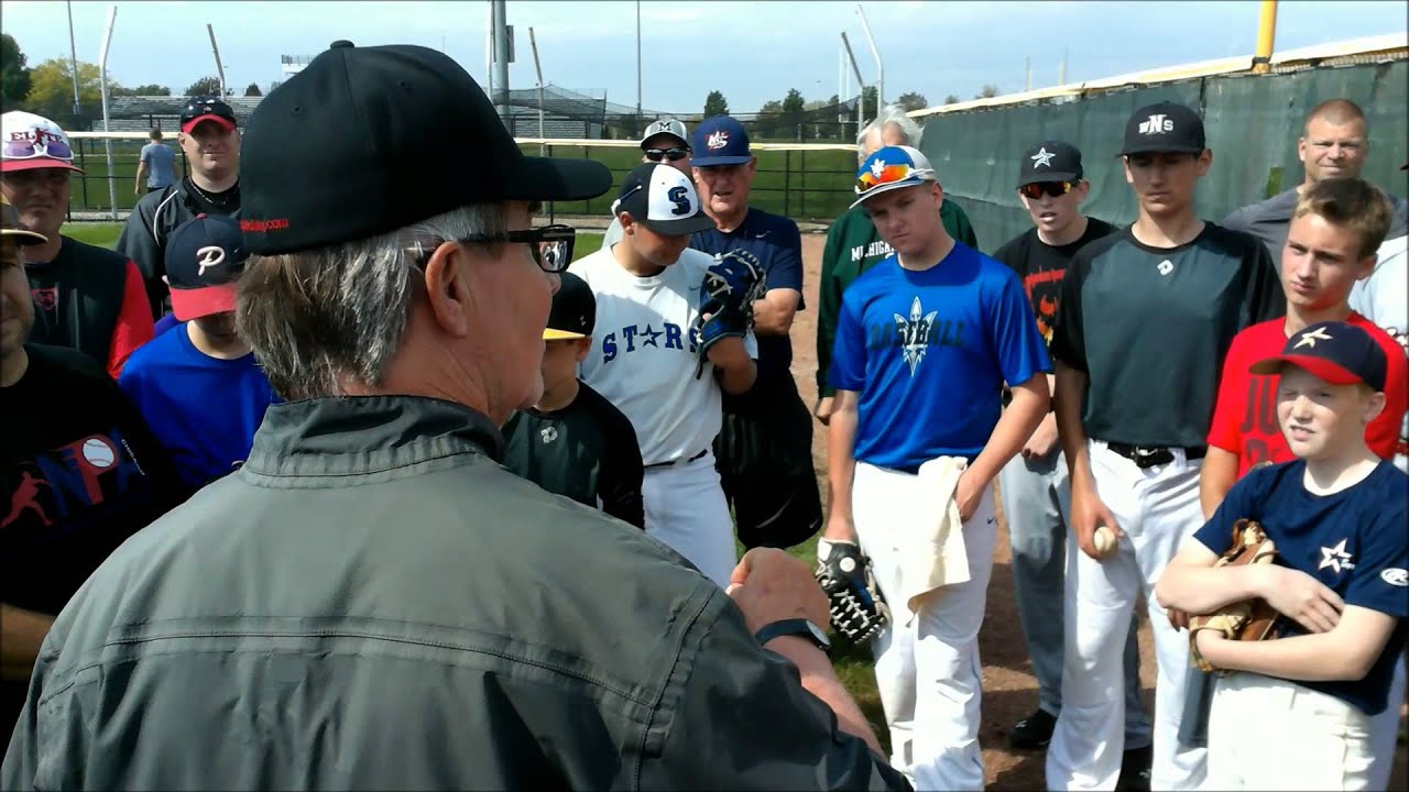 Tom House talking about the wrist in pitching.